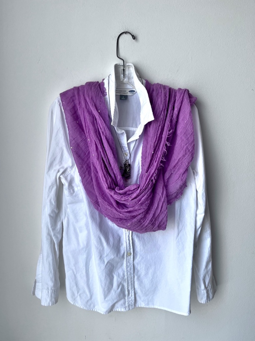 Lightweight Lavender-Colored Wrap and Infinity Scarf with Subtle Sequin Details - Picture 8 of 10